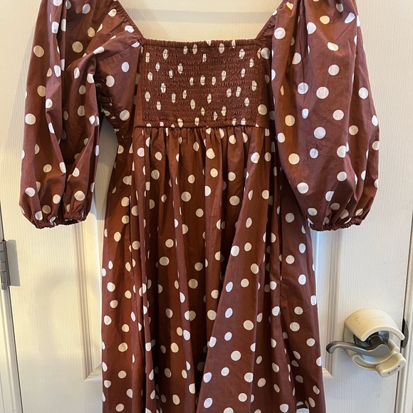 New with tags Abercrombie and Fitch brown polkadot dress with balloon sleeves - Picture 3 of 3